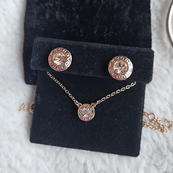 COACH Logo Signature Necklace & Earrings Set in Rose Gold Tone ✨️ - Picture 3 of 6